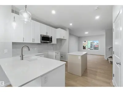 Interior photo 4 of 9083 Elves LO NW