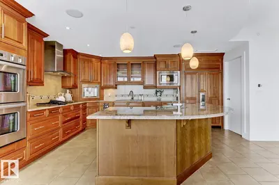 Interior photo 4 of #1900 10035 SASKATCHEWAN DR NW