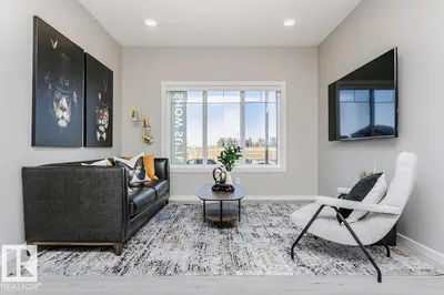 Interior photo 2 of 703 Cambrian BV