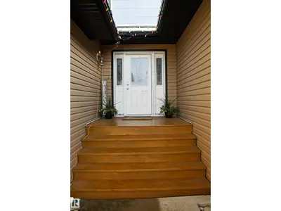 Interior photo 2 of 9221 91 Avenue