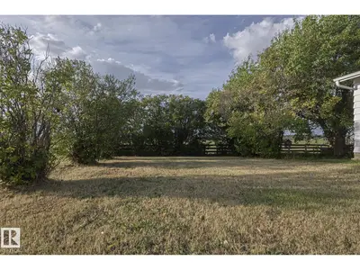 Interior photo 2 of 660041 Range Road 20