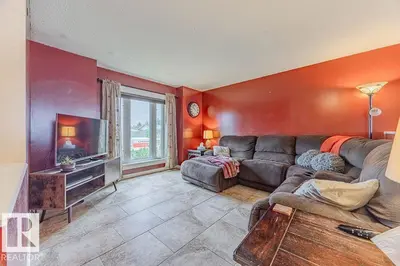 Interior photo 2 of 5026 53 Ave