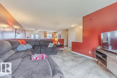 Interior photo 3 of 5026 53 Ave