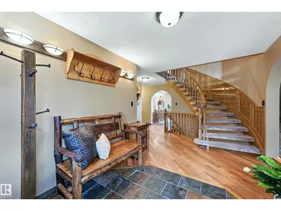 Interior photo 3 of 16815 41 AV SW