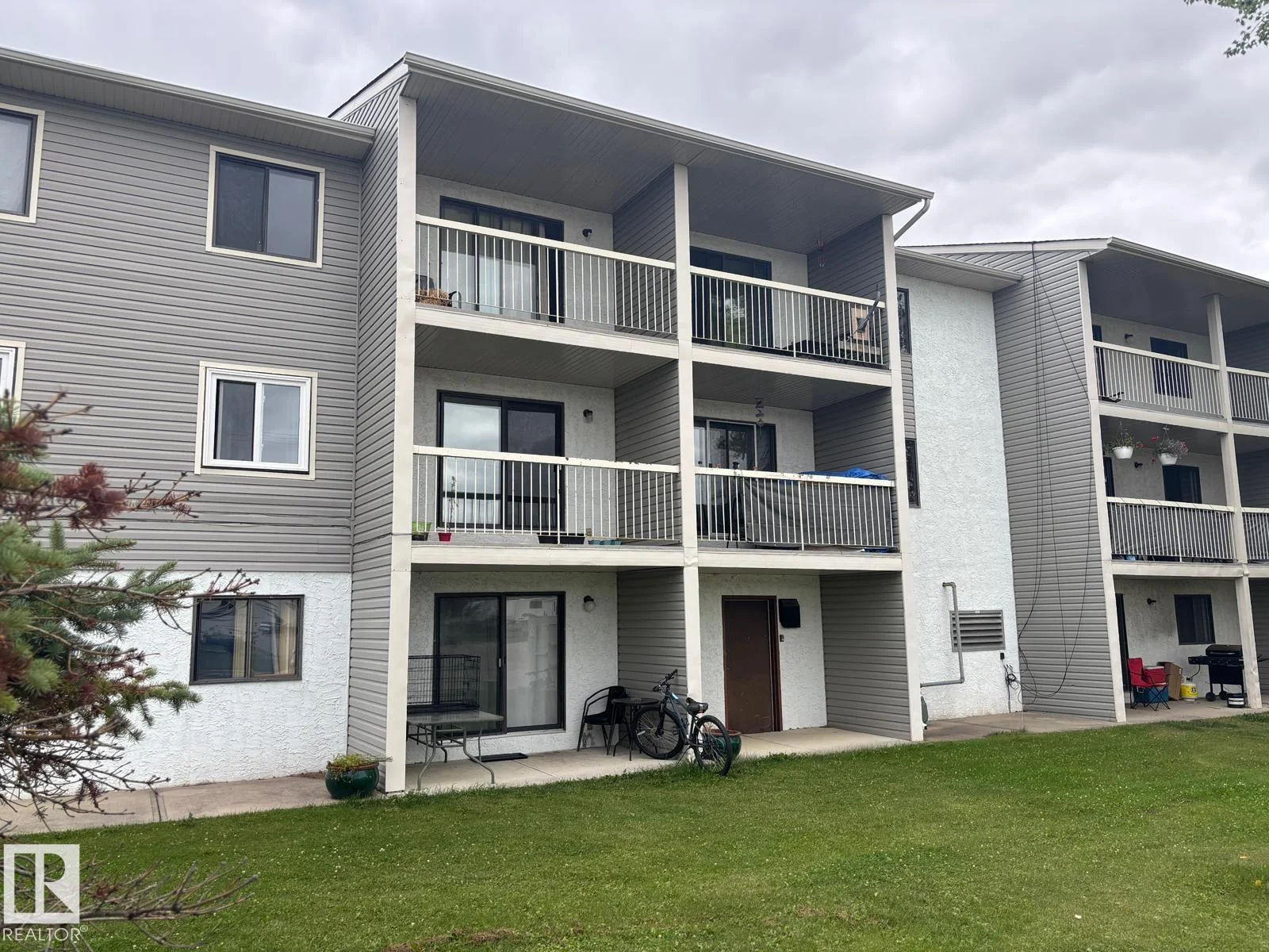 #209 5705 51 ST, Elk Point - 2 bedroom Apartment for sale