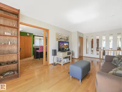 Interior photo 3 of 3608 15 AV NW