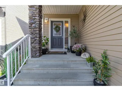 Interior photo 2 of 9 Southbridge Crescent