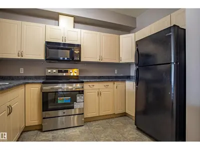 Interior photo 4 of #326 4304 139 AV NW