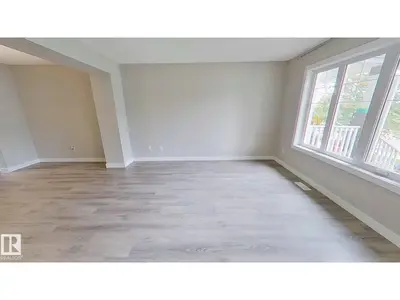 Interior photo 2 of 5828 65 ST