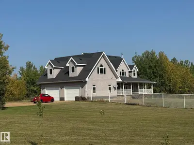 Interior photo 2 of 100 Aspen DR