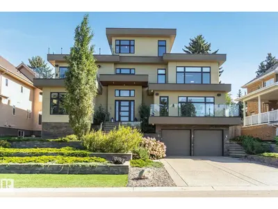 Interior photo 2 of 11823 SASKATCHEWAN DR NW