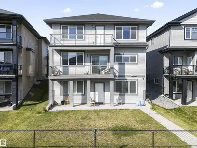 Interior photo 2 of 3909 49 AV