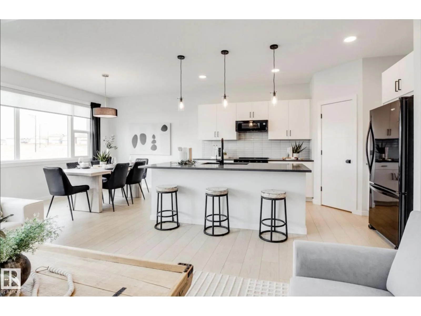 6923 51 AV, Beaumont - 3 bedroom Duplex for sale