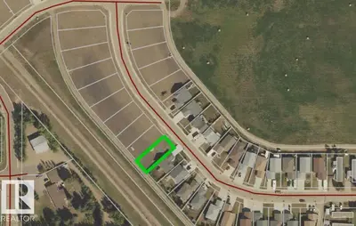 Interior photo 2 of 5553 55 AV