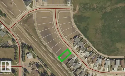 Interior photo 2 of 5557 55 AV