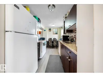 Interior photo 3 of 285 HARRISON DR NW