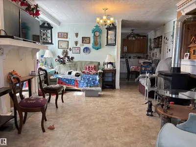 Interior photo 2 of 140 Russel DR