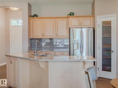 Interior photo 4 of #5 18343 LESSARD RD NW