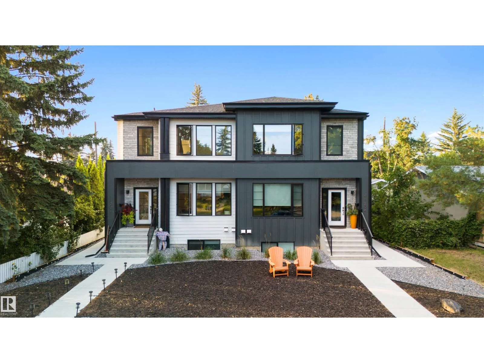 11204 & 11206 55 AV NW, Edmonton - 5 bedroom Duplex for sale