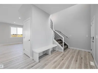 Interior photo 3 of 10238 92A AV