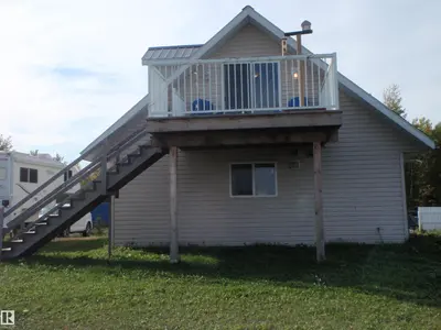 Interior photo 3 of 230 59518 Rge Rd 55