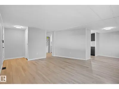 Interior photo 1 of 67 Ridgeway Dr NW