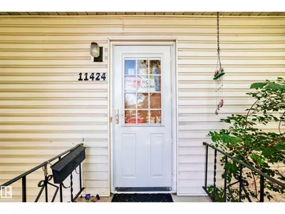 Interior photo 1 of 11424 105 ST NW