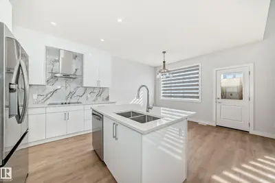 Interior photo 3 of 17 Westwyck LI