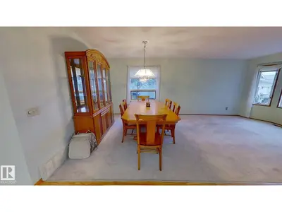 Interior photo 2 of 3924 56a Street CL