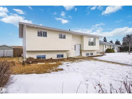 6008 54 AV, Camrose - $415,000