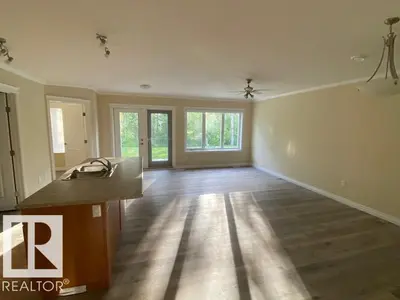 Interior photo 3 of 5038 49 ST