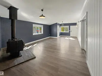 Interior photo 3 of 63106 Rge Rd 471