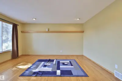 Interior photo 2 of 5316 36 AV