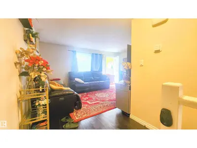 Interior photo 1 of 704 ABBOTTSFIELD RD NW