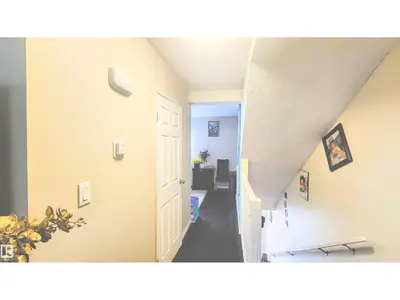 Interior photo 3 of 704 ABBOTTSFIELD RD NW