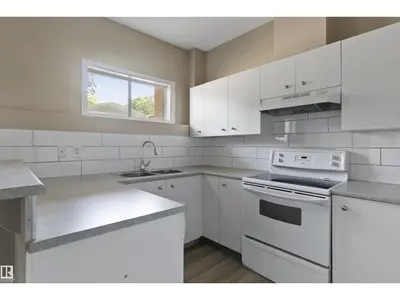 Interior photo 4 of #104 10905 109 ST NW