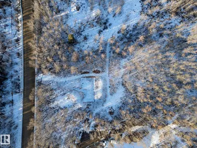 Interior photo 2 of 52229 RGE ROAD 15