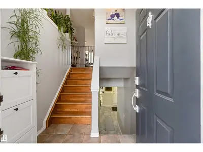 Interior photo 2 of 5520 45 ST