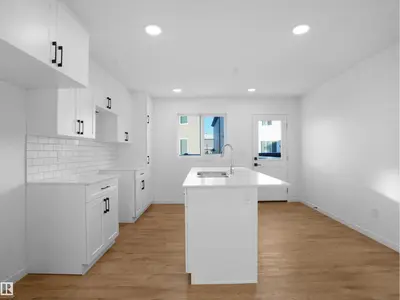 Interior photo 4 of #32 1009 Cy Becker RD NW