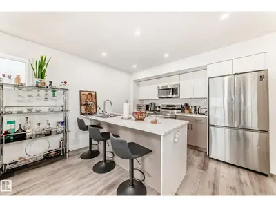 Interior photo 4 of #1 11326 95A ST NW