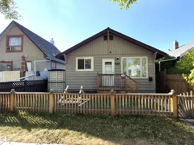 Interior photo 1 of 11240 94 ST NW