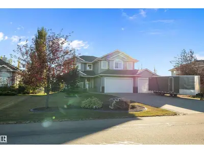 Interior photo 1 of 231 GREENFIELD WY