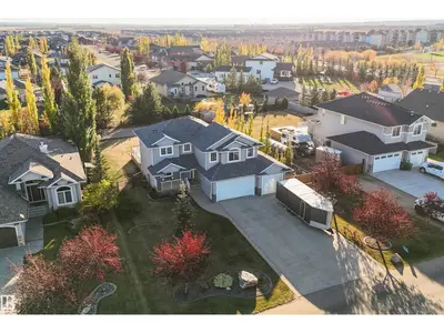 Interior photo 2 of 231 GREENFIELD WY