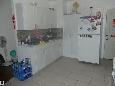 Interior photo 4 of 10618 96 ST NW NW