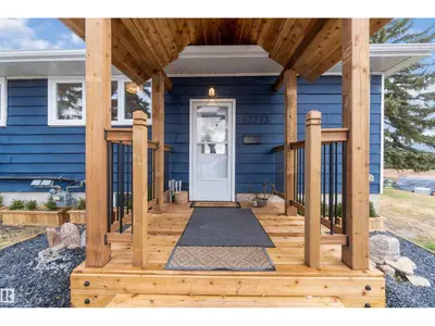 Interior photo 2 of 53273 RGE ROAD 215