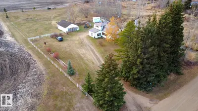 Interior photo 1 of 63114 Rge Rd 270