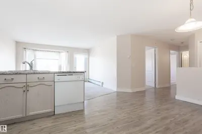 Interior photo 4 of #262 13441 127 ST NW