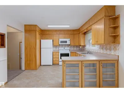 Interior photo 3 of 61302 Rge Rd 50
