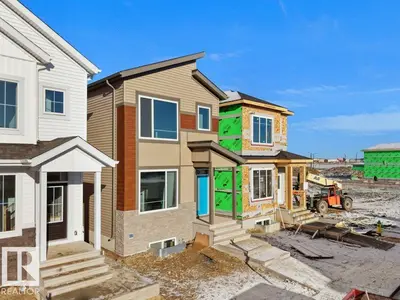 Interior photo 2 of 432 Crystal Creek Link