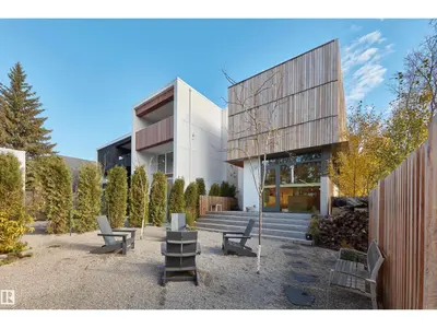 Interior photo 3 of 10204 130 ST NW